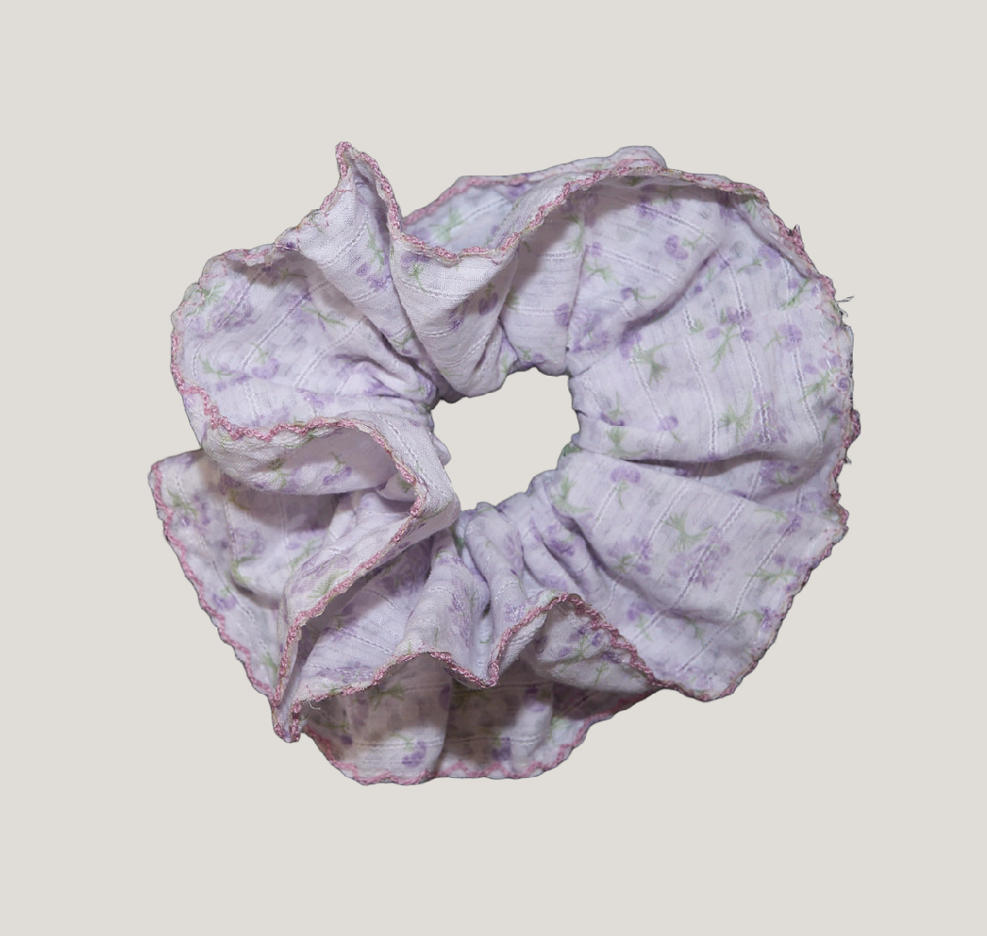 Lavender Floral Pink Trim Scrunchies
